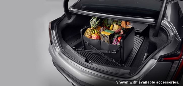 CT5 INTERIOR: CRAFTED TO REWARD YOUR DRIVEN SPIRIT