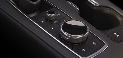 XT4 INTERIOR: STUNNING FROM THE INSIDE OUT